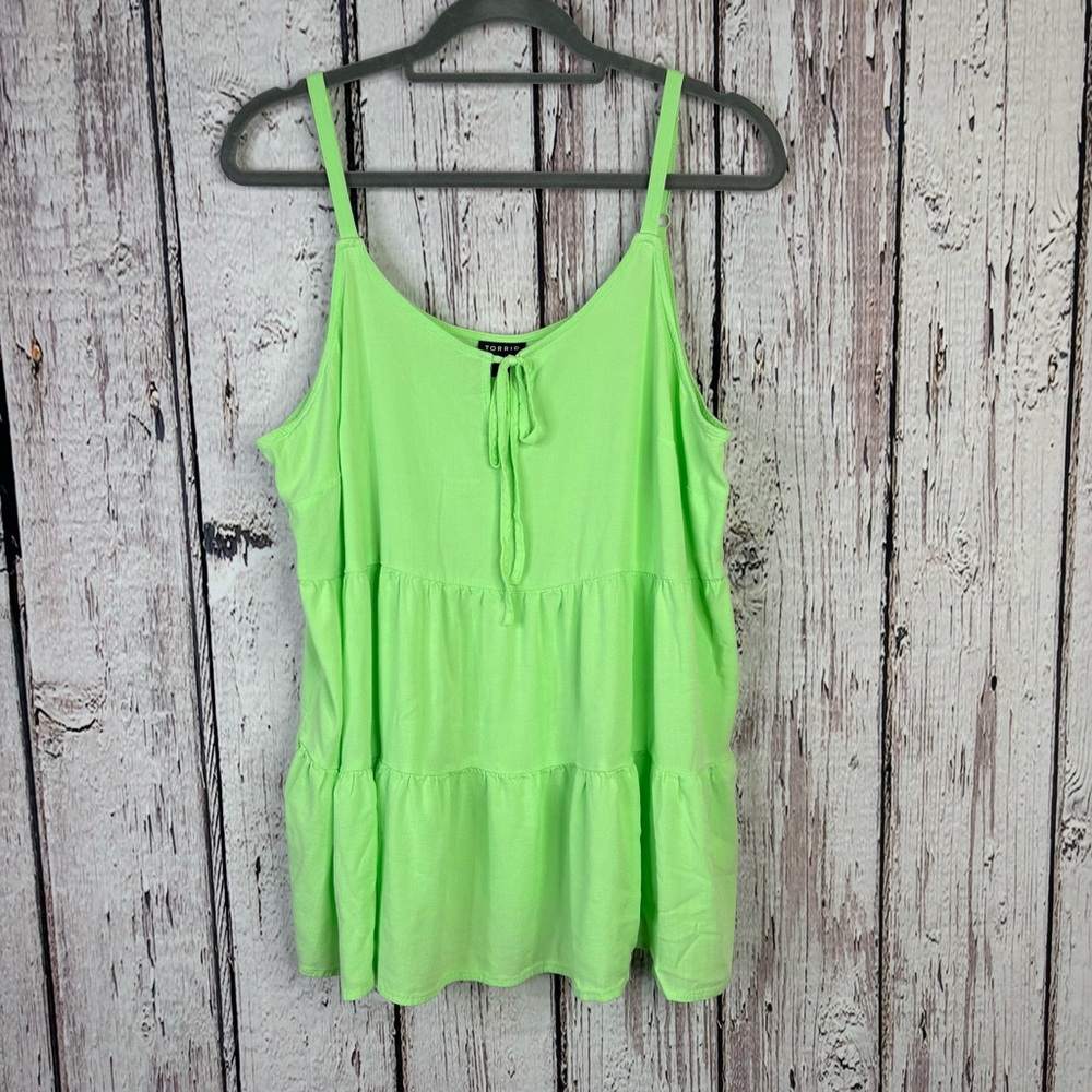 Torrid 0X|L|12 Rayon‎ Slub Tiered Tie Front Cami Top Paradise Green Scoop Neck